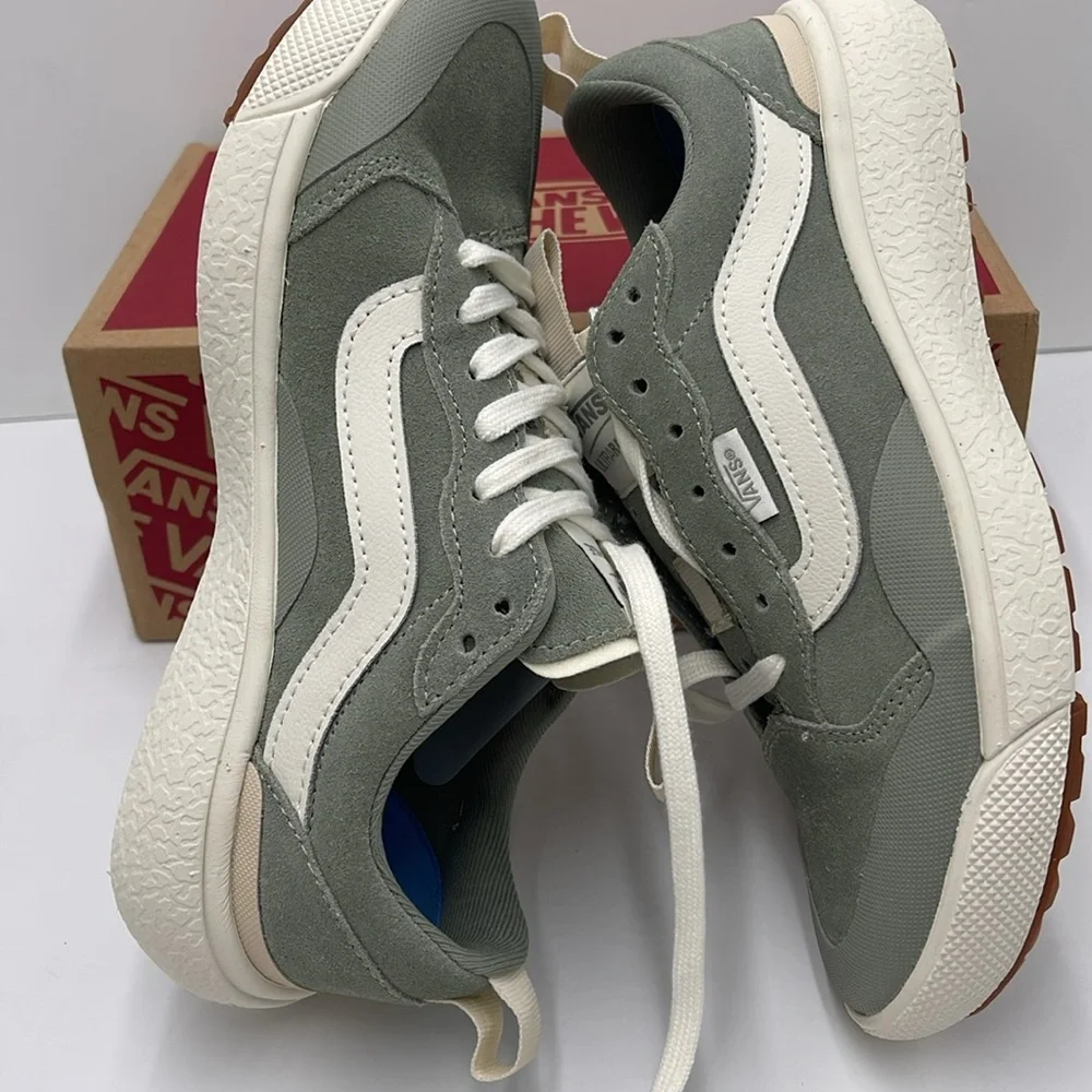 Vans WMNS Gray Sneakers Ultrarange Exo Se (Pop) Sea Grass/Marshmlow VN0A4UWMA2G